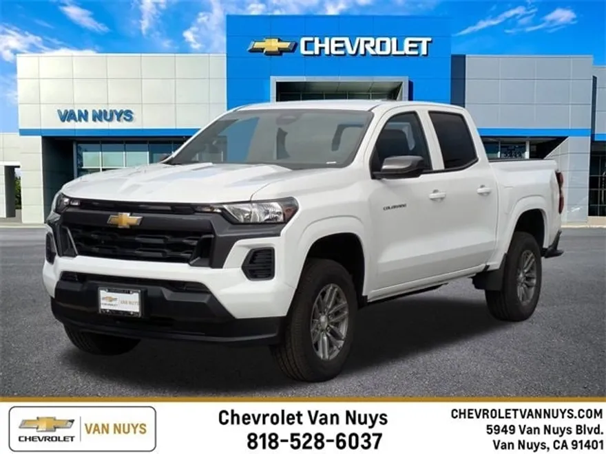 2025 Chevrolet Colorado Work Truck LT photo 1