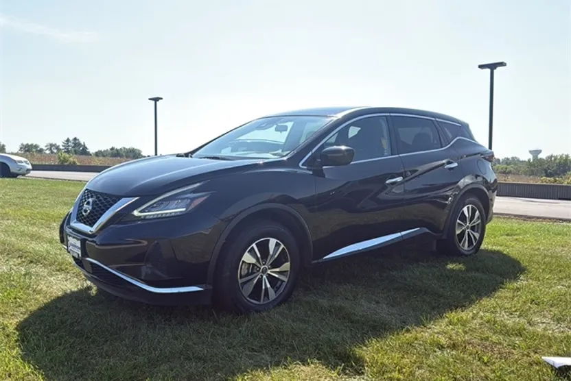 2023 Nissan Murano S photo 1