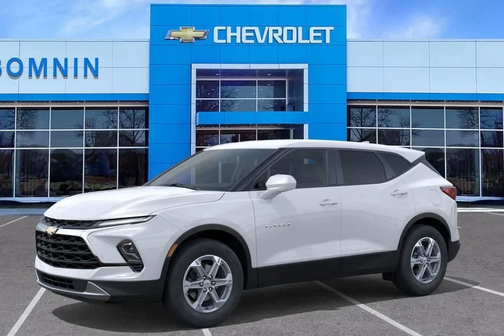 2025 Chevrolet Blazer 2LT photo 1