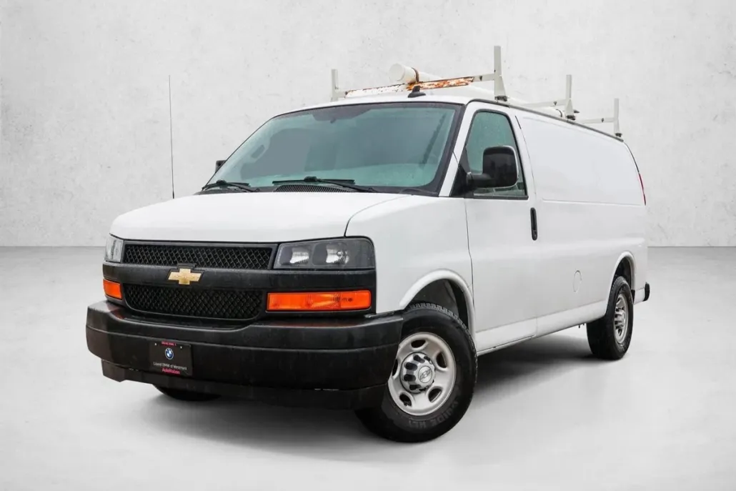 2018 Chevrolet Express 2500 Work Cargo Van photo 1