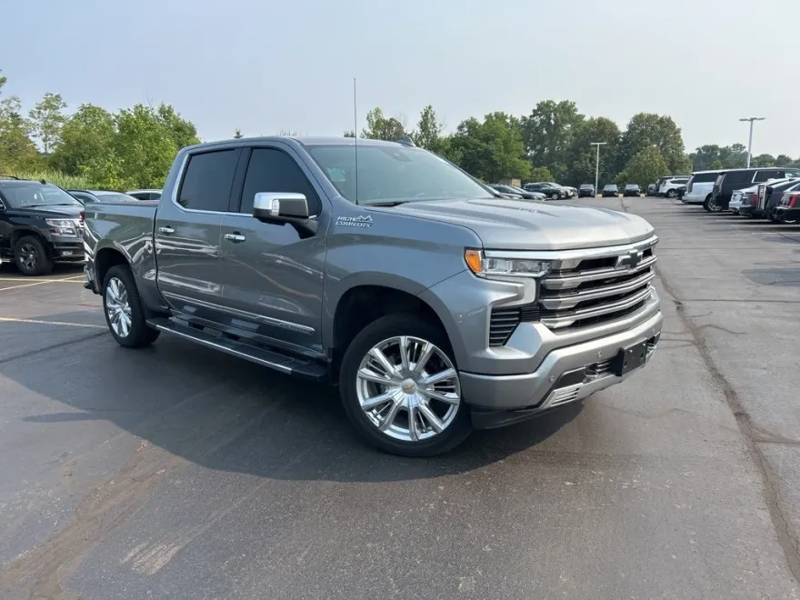 2023 Chevrolet Silverado 1500 High Country photo 1