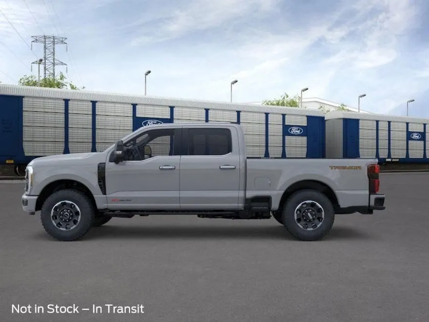 2025 Ford F-350 Platinum photo 1