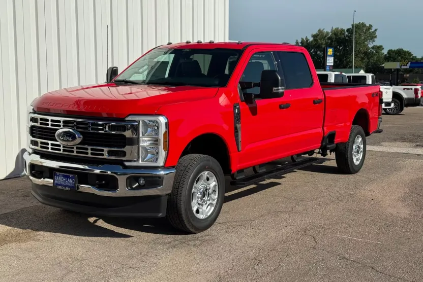 2025 Ford F-250 XLT photo 1