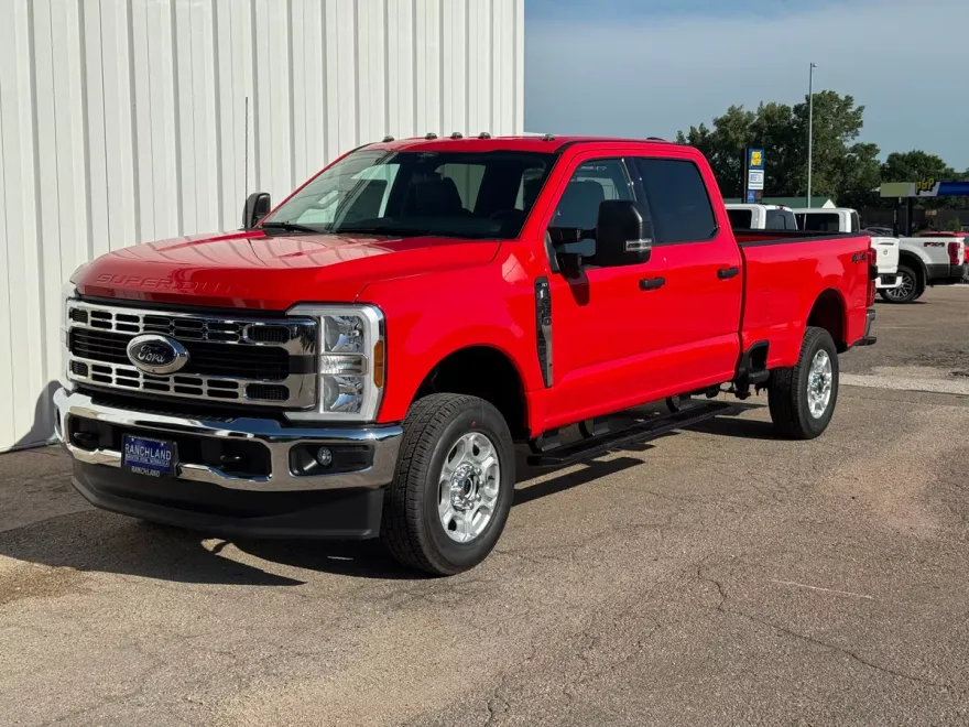 2025 Ford F-250 XLT photo 1