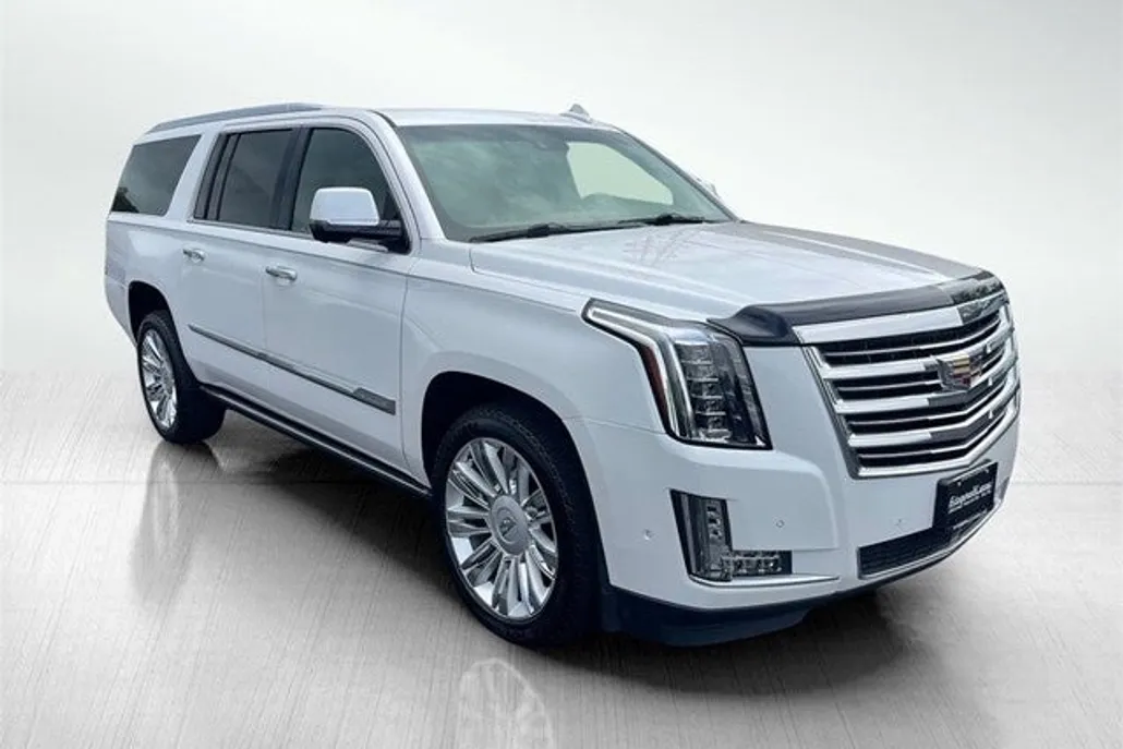 2017 Cadillac Escalade ESV Platinum photo 1
