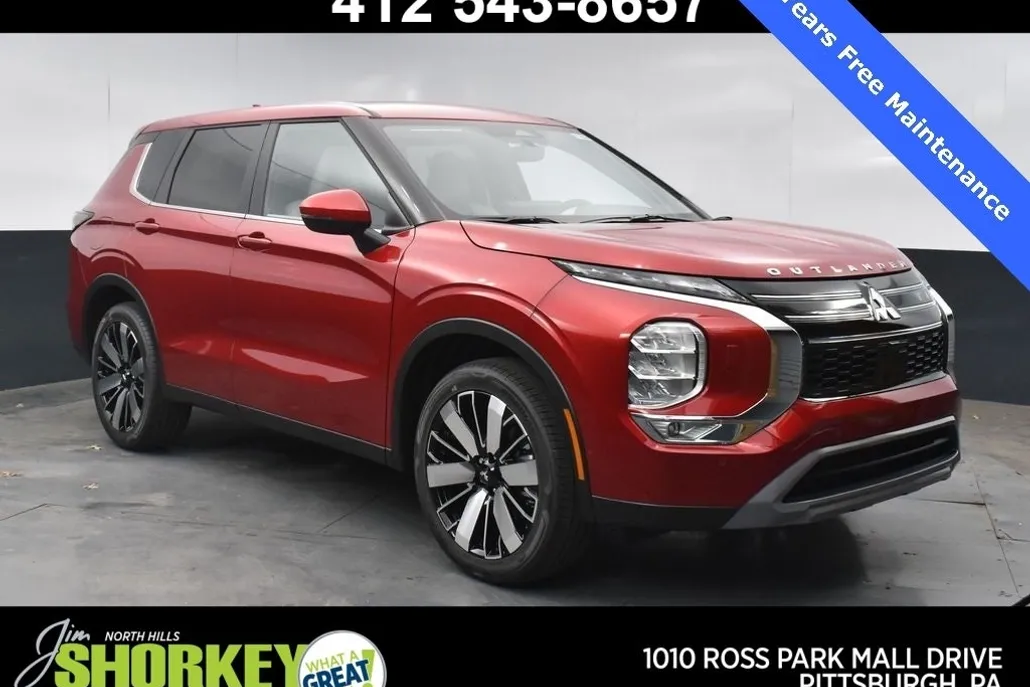 2025 Mitsubishi Outlander SE photo 1