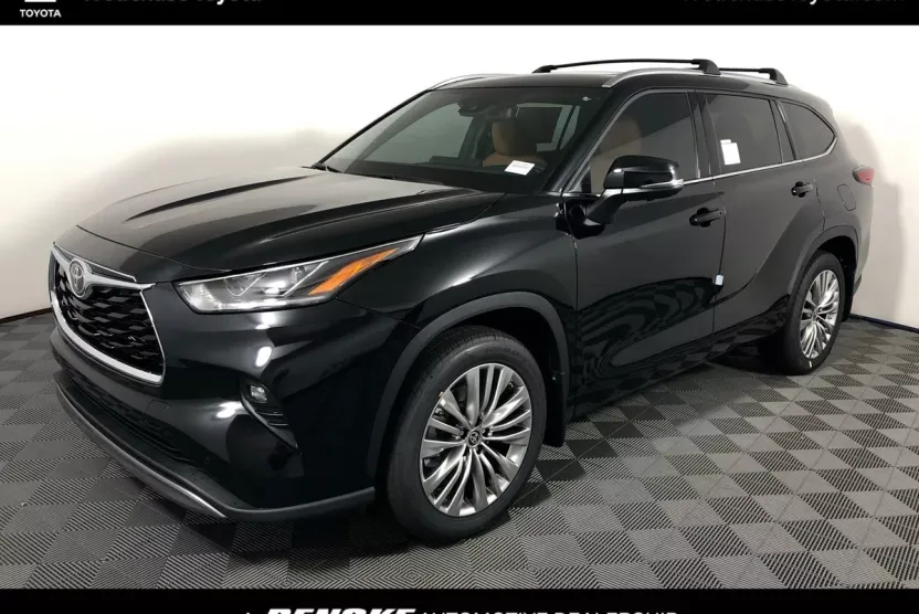 2025 Toyota Highlander Platinum photo 1