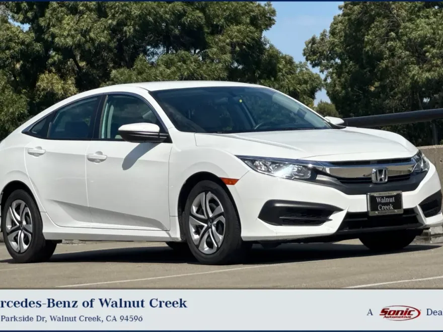 2018 Honda Civic LX photo 1