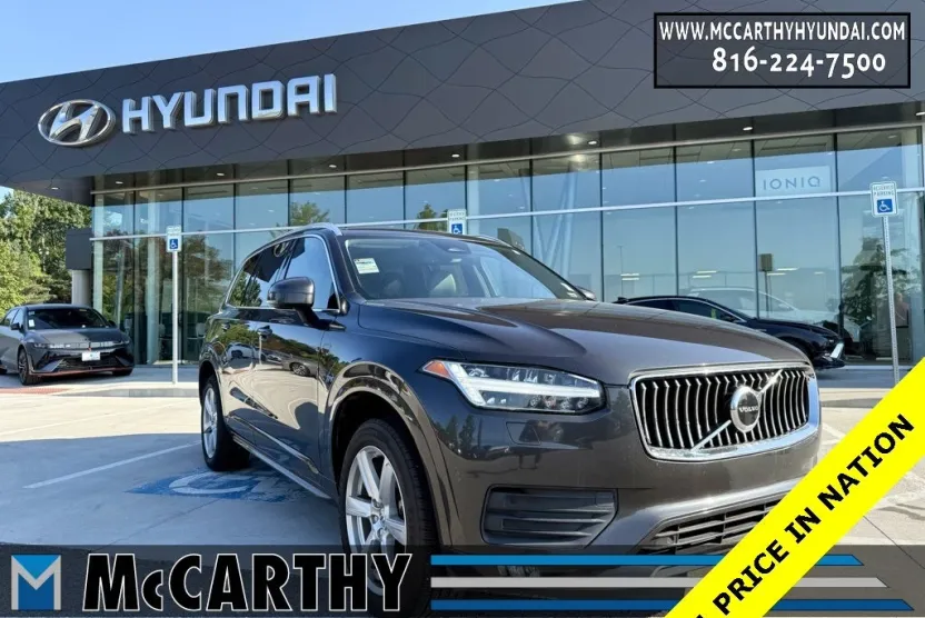 2023 Volvo XC90 B5 Core photo 1