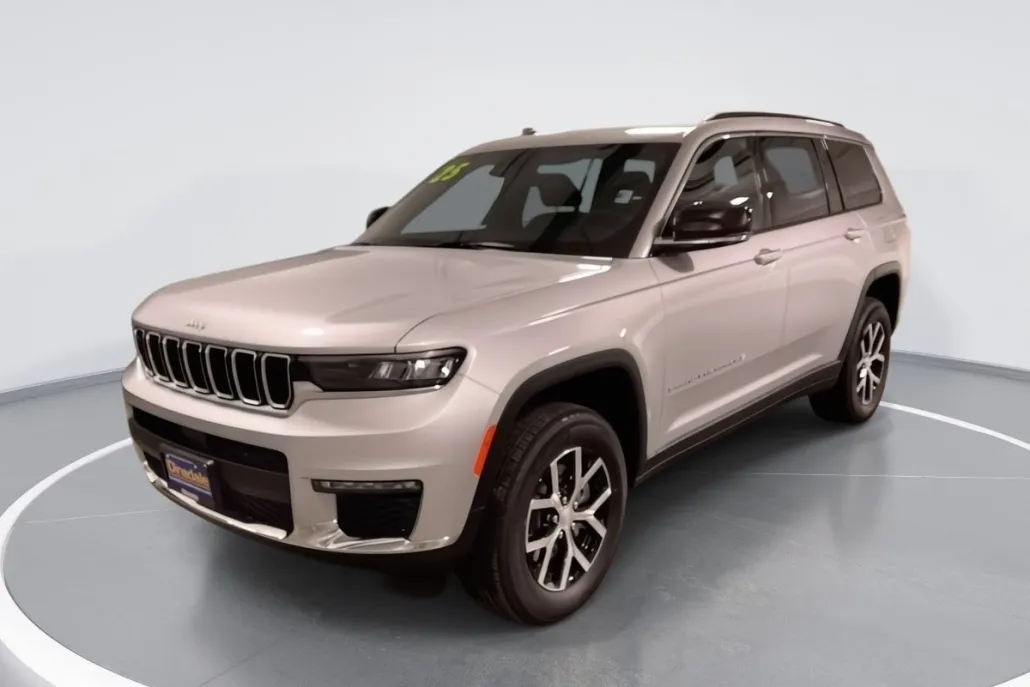 2025 Jeep Grand Cherokee Limited photo 1