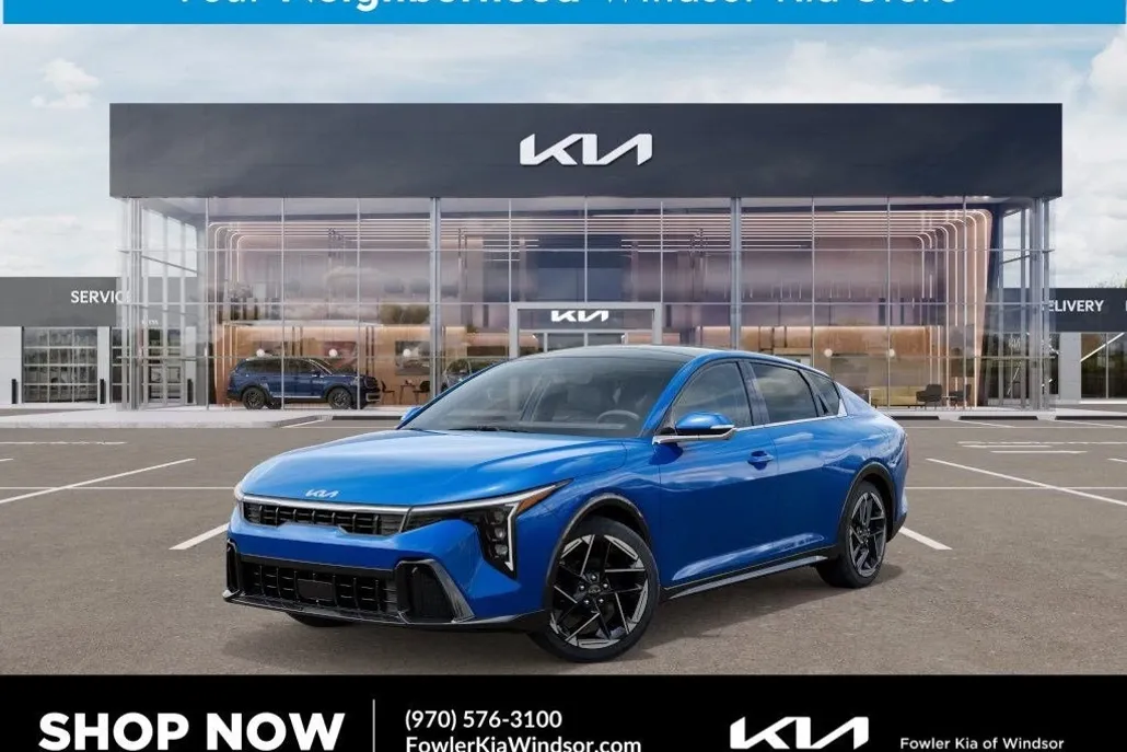 2025 Kia K4 GT-Line photo 1