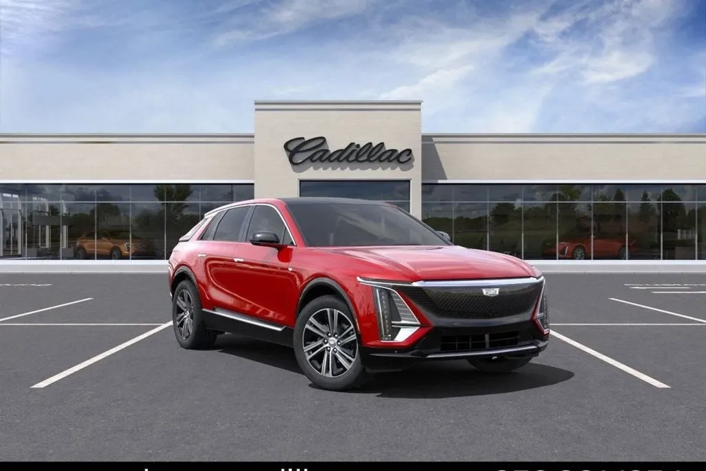 2025 Cadillac Lyriq Luxury photo 1