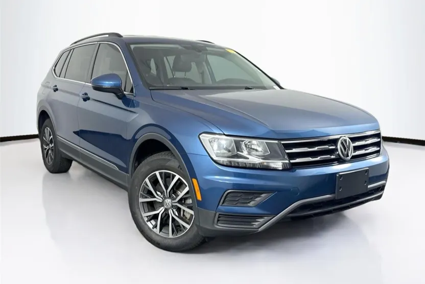 2020 Volkswagen Tiguan SE photo 1