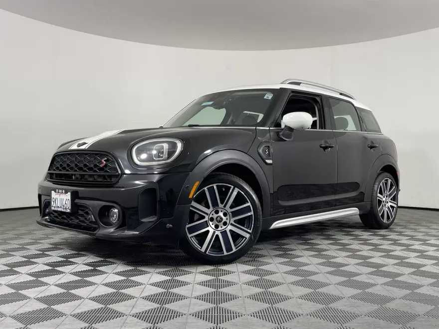 2024 Mini Countryman S ALL4 photo 1
