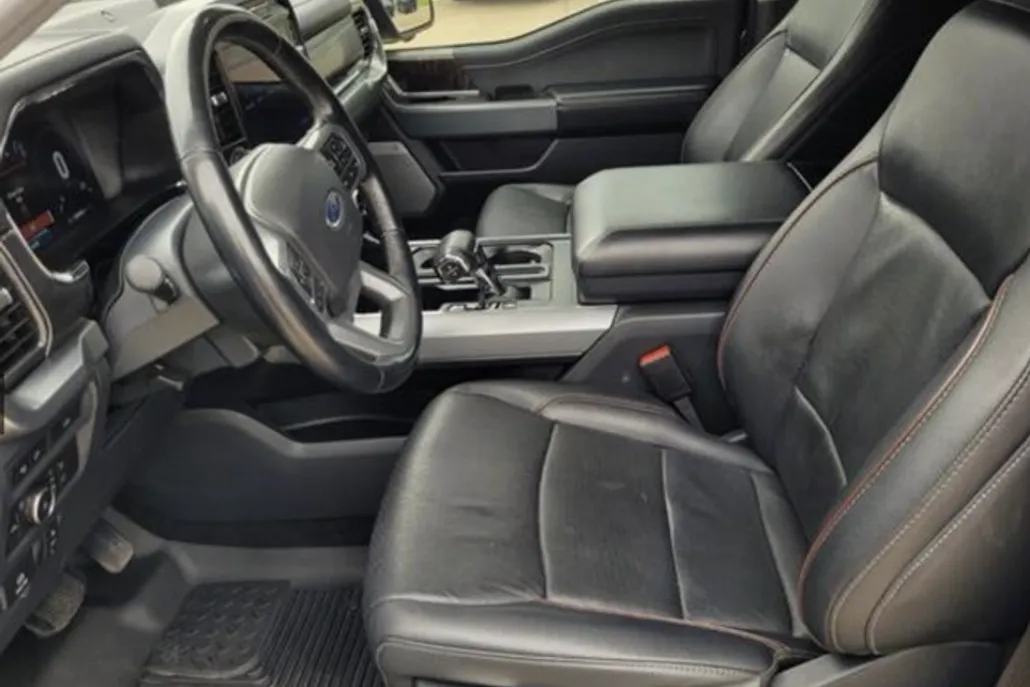 2022 Ford F-150 Lariat photo 1