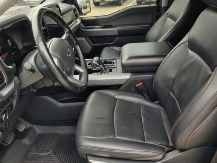 2022 Ford F-150 Lariat photo 1