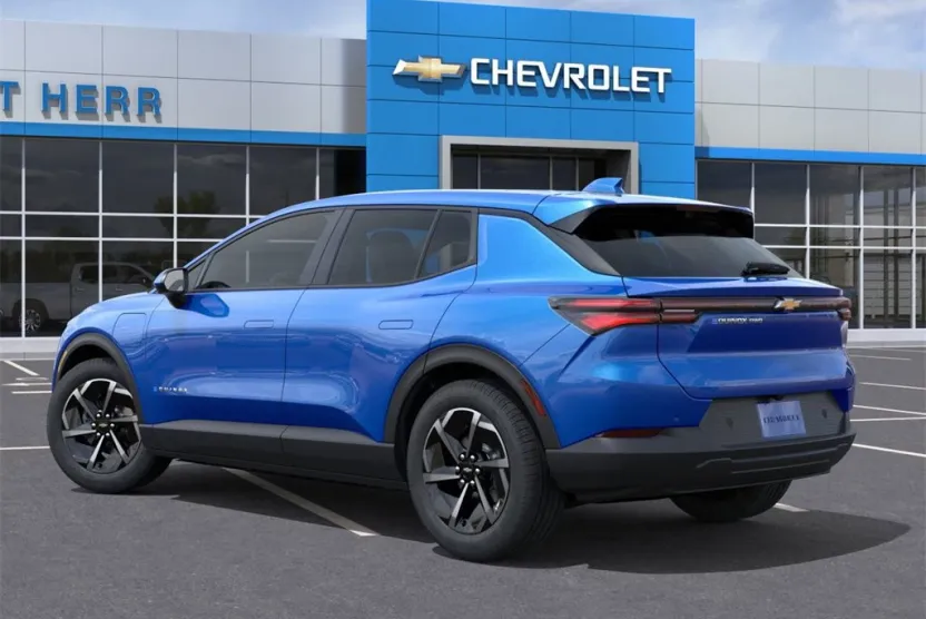 2026 Chevrolet Equinox EV 1LT photo 1