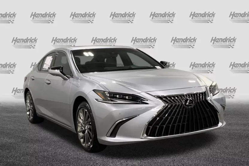 2025 Lexus ES 300h Ultra Luxury photo 1