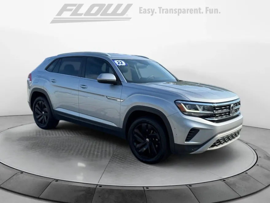 2022 Volkswagen Atlas Cross Sport V6 SE Technology photo 1