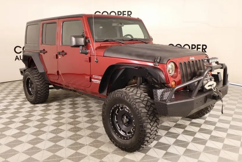 2013 Jeep Wrangler Unlimited Sport photo 1