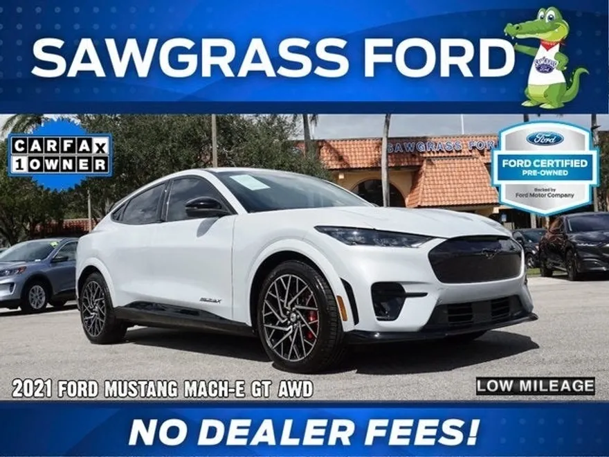 2021 Ford Mustang Mach-E GT photo 1