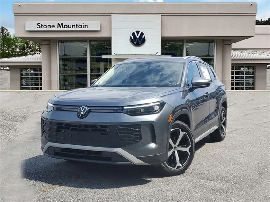 2025 Volkswagen Tiguan SE photo 1