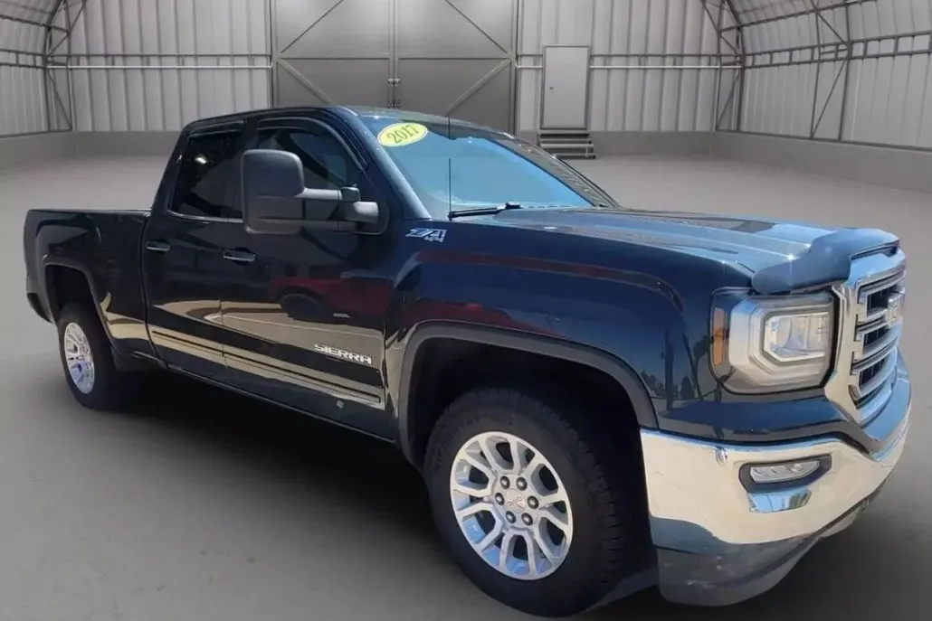 2017 Gmc Sierra 1500 SLE photo 1