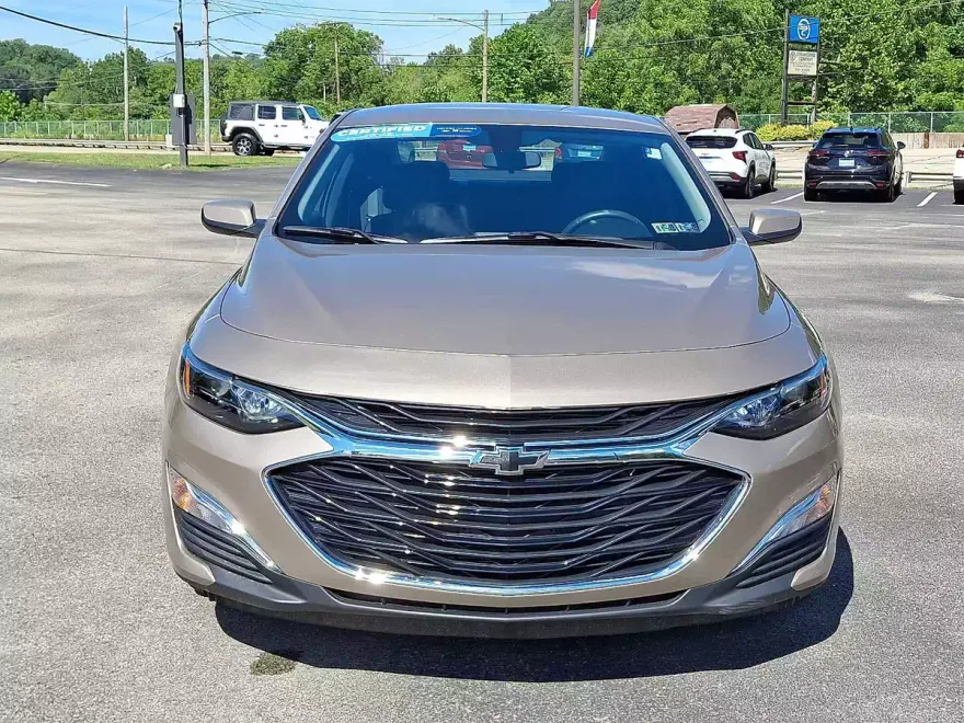 2022 Chevrolet Malibu RS photo 1