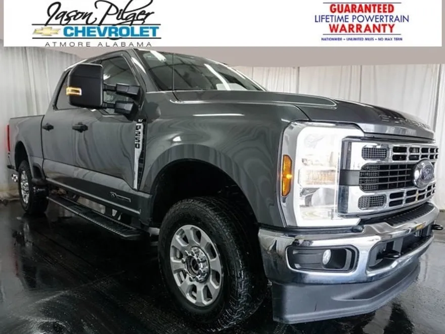 2024 Ford F-250 XLT photo 1