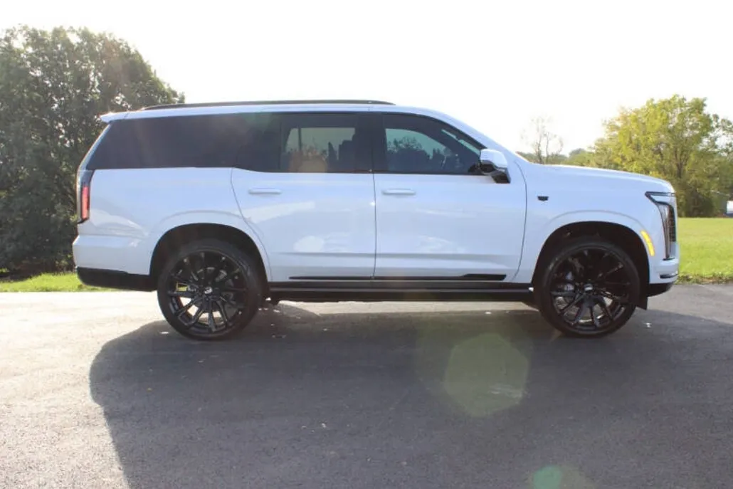 2025 Cadillac Escalade Sport photo 1