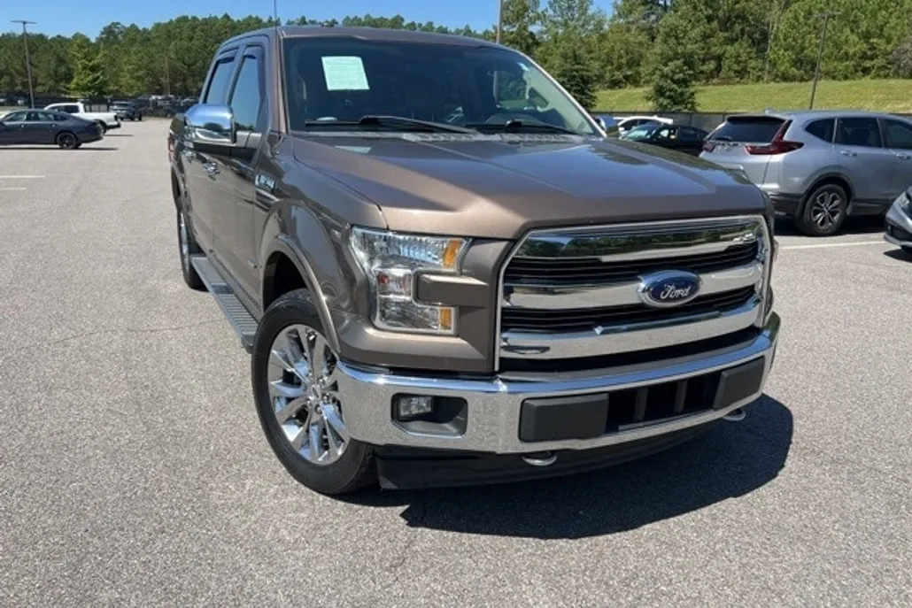 2017 Ford F-150 Lariat photo 1