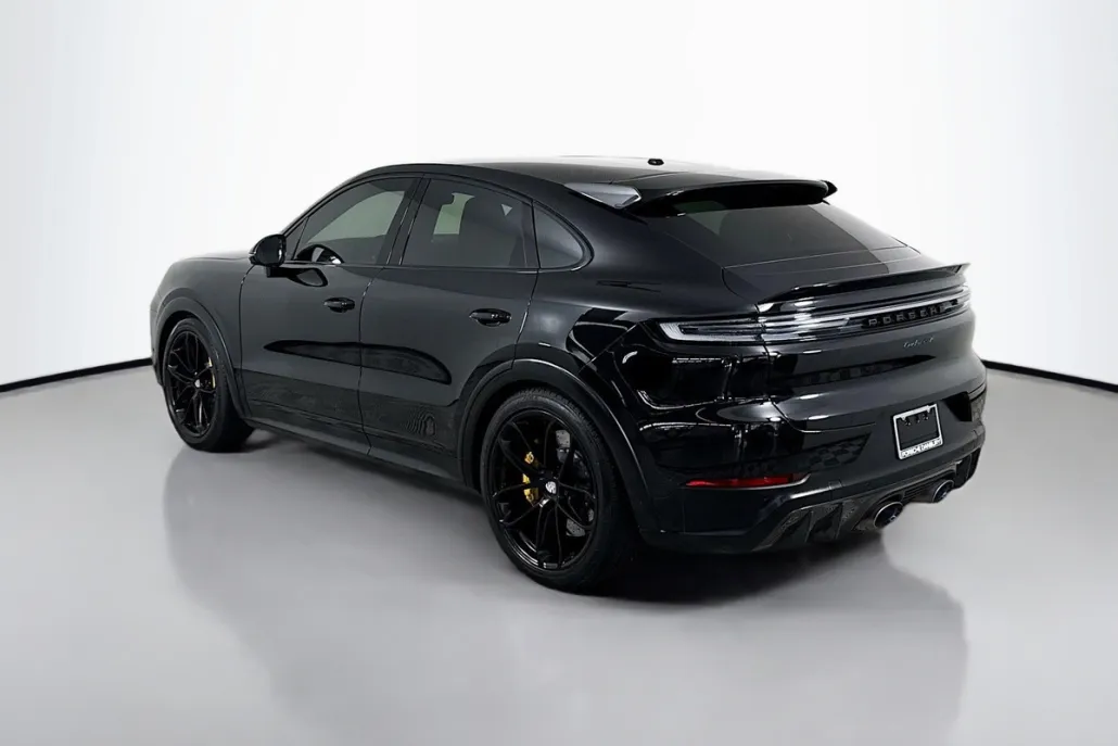2024 Porsche Cayenne Coupe Turbo GT photo 1