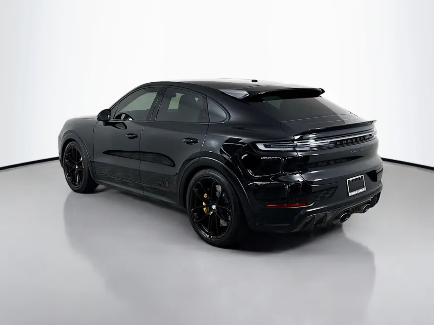 2024 Porsche Cayenne Coupe Turbo GT photo 1