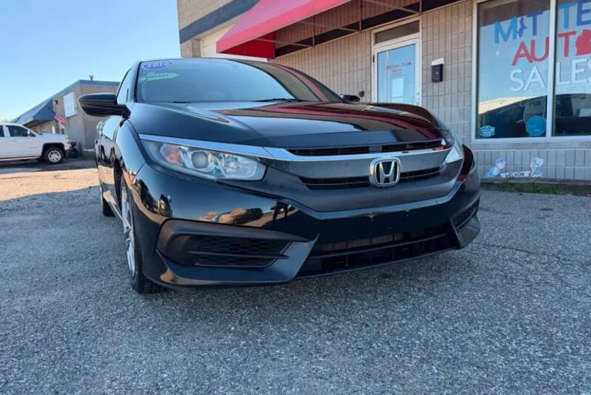 2016 Honda Civic LX photo 1