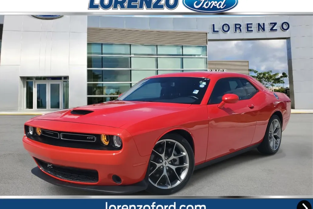2023 Dodge Challenger GT photo 1