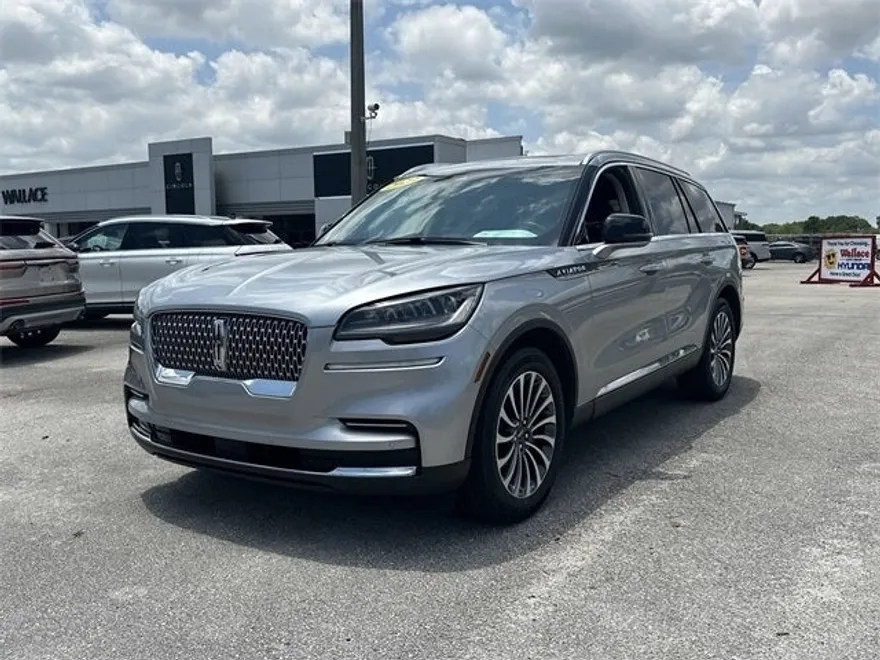 2023 Lincoln Aviator Reserve photo 2