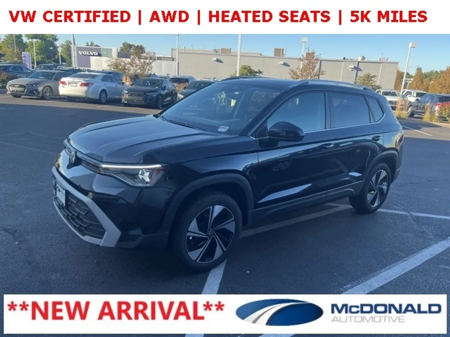 2025 Volkswagen Taos SE photo 1