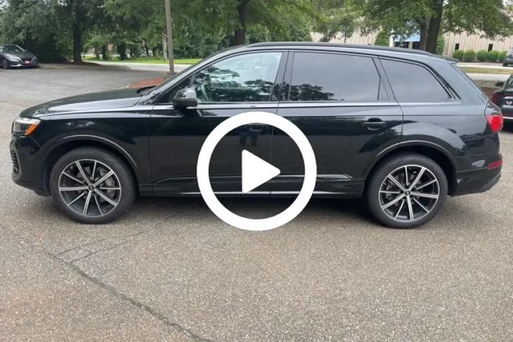 2025 Audi Q7 45 Premium Plus photo 1