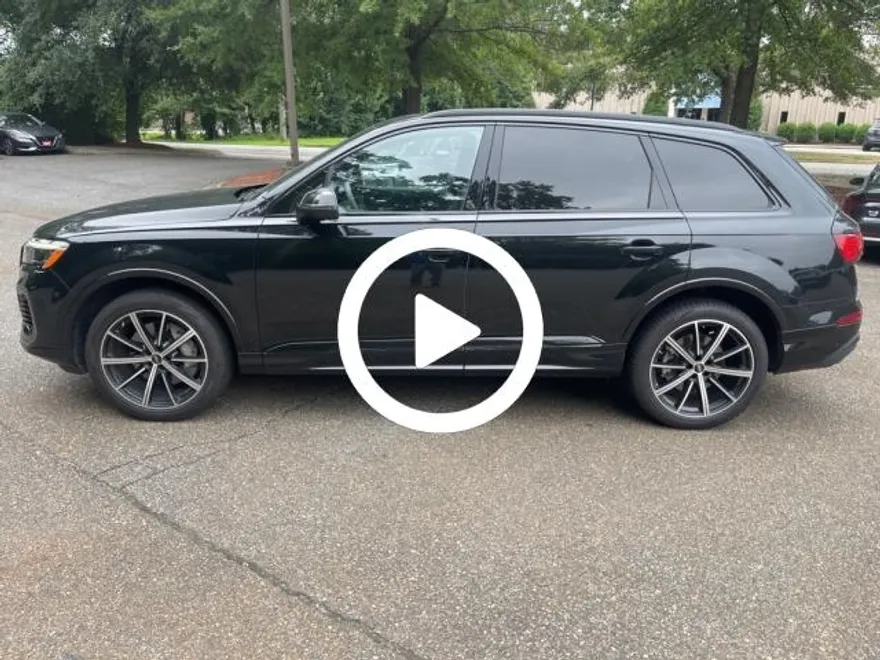 2025 Audi Q7 45 Premium Plus photo 1