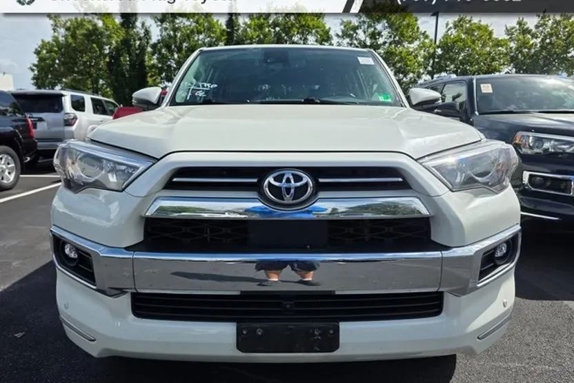 2023 Toyota 4Runner Limited photo 1