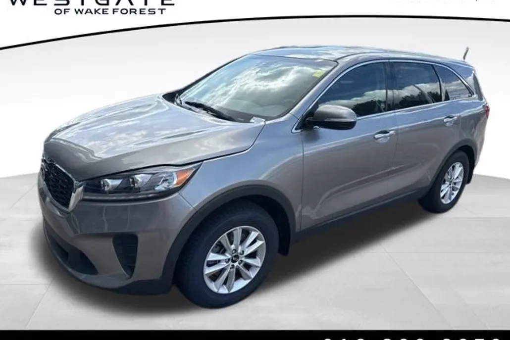 2019 Kia Sorento LX photo 1