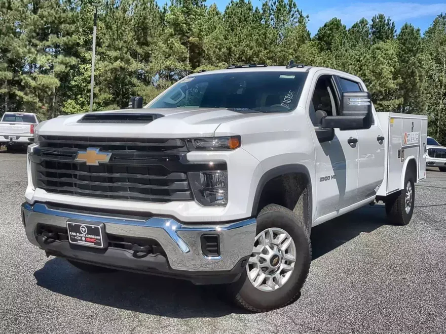 2025 Chevrolet Silverado 2500HD photo 1