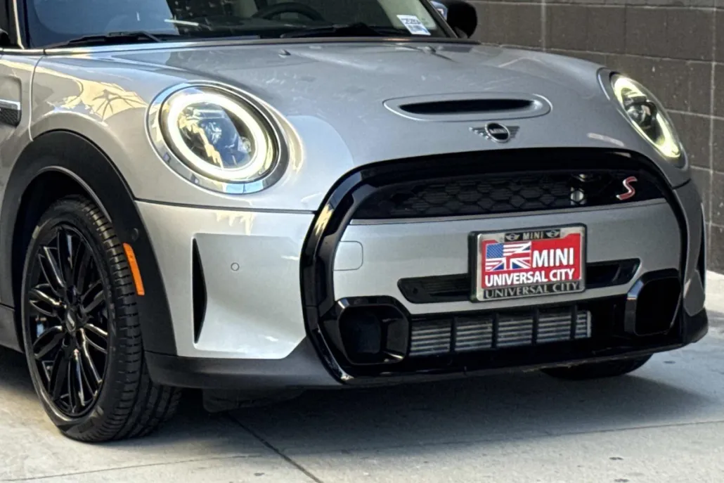 2024 Mini Cooper 2 Door Hardtop S photo 1