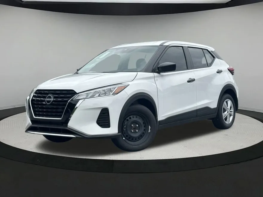 2025 Nissan Kicks Play S photo 1