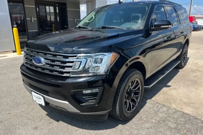2018 Ford Expedition MAX XLT photo 1