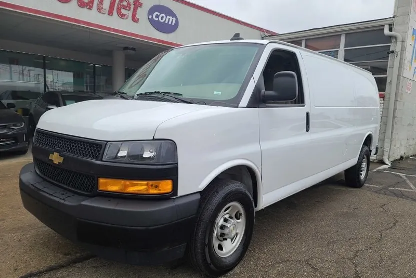 2021 Chevrolet Express 2500 Cargo Van photo 1