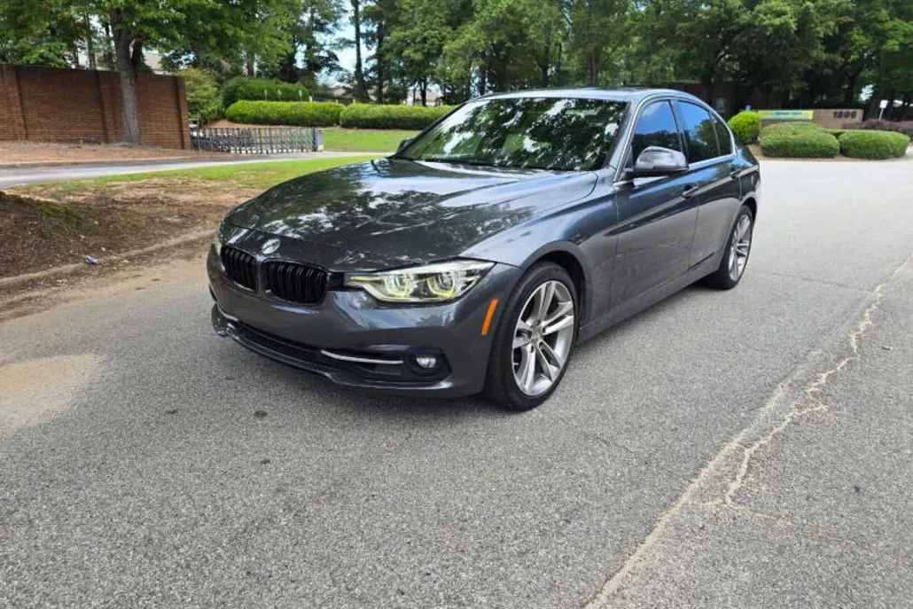 2018 Bmw 330i Sedan photo 1