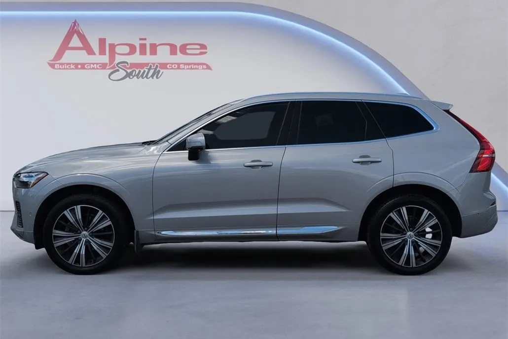 2022 Volvo XC60 Inscription photo 1