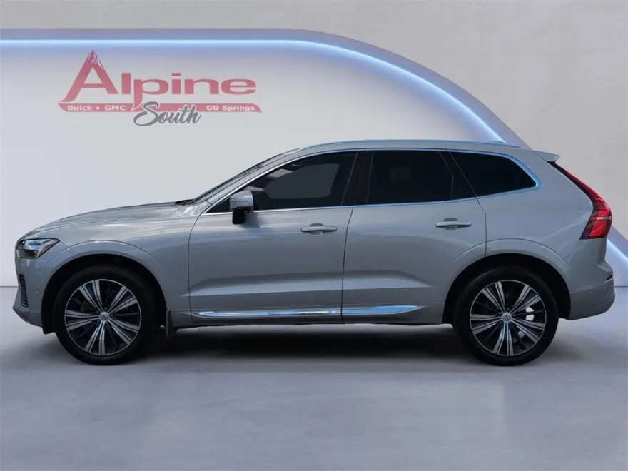 2022 Volvo XC60 Inscription photo 1
