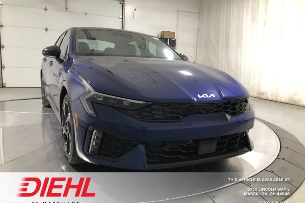 2025 Kia K5 GT-Line photo 1